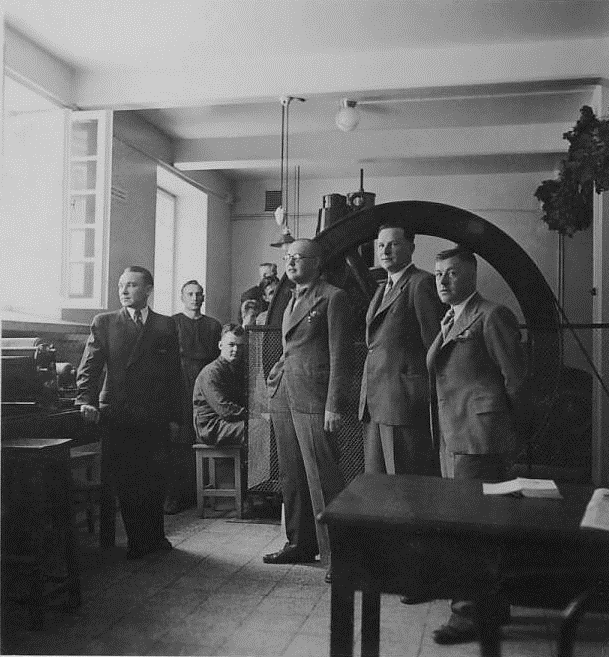The opening of the Spindulys Mint in 1936