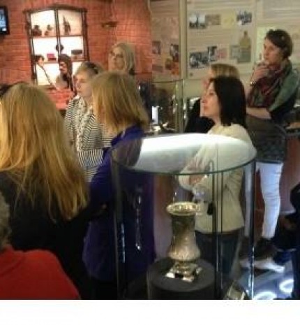 A guided tour for the staff of the National Drama Theatre