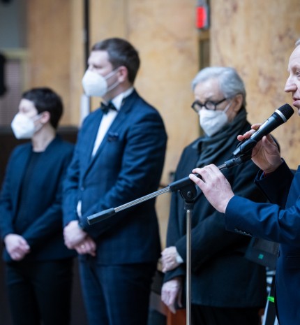 Yoko Ono instaliacijos „Ex It“ atidarymas Lietuvos banko Kauno rūmuose