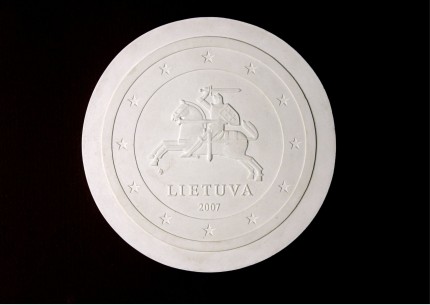 Eurų monetų nacionalinės pusės konkursinis modelis, 2004 m. IV vieta, dailininkas Gediminas Karalius